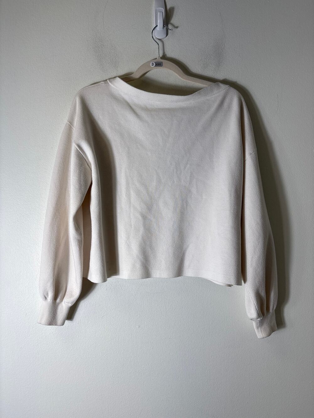 Alice + Olivia Off White Long Sleeve Wide Neck Sweater Sz M